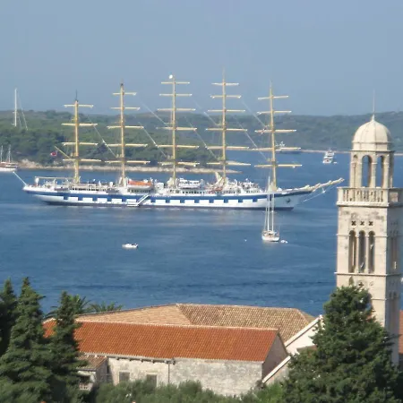 Guest house About The Sea - Riviera House Near The Center Of Hvar